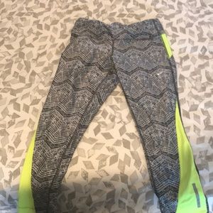 Nike dri-fit running leggings 3/4 length (small)